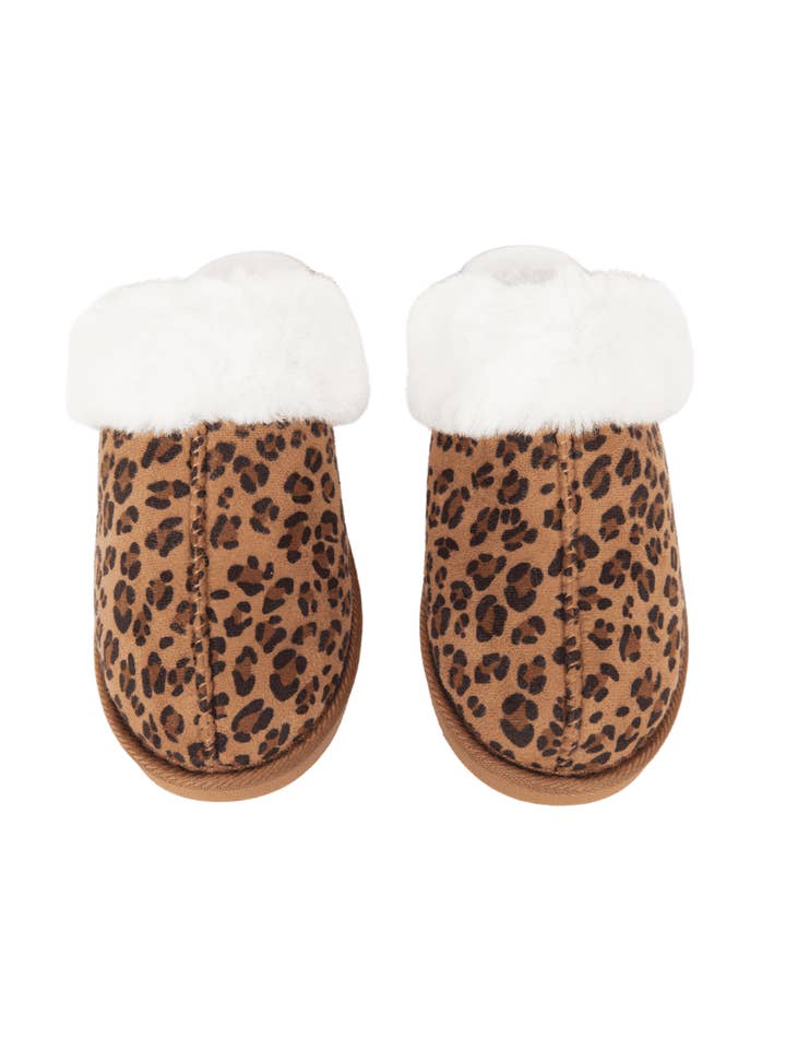 Leopard Print Faux Fur Slippers are super cozy and comfy