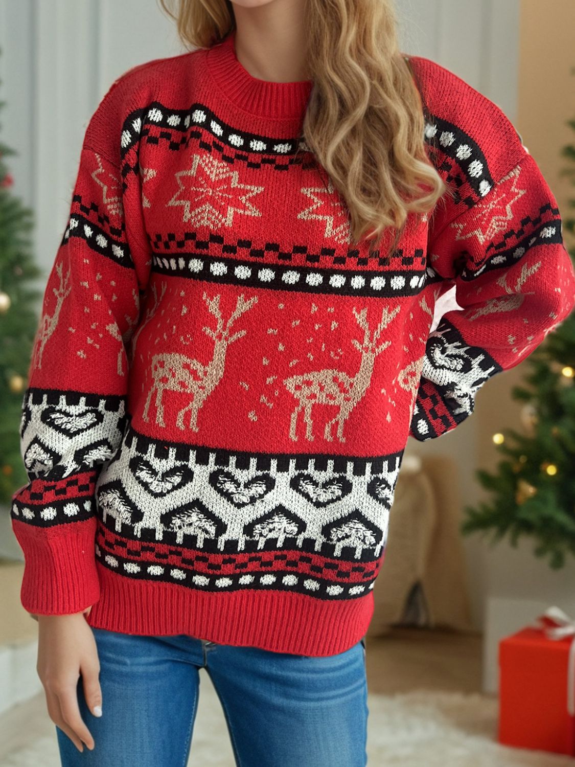 Christmas Element Round Neck Long Sleeve Sweater in deep red