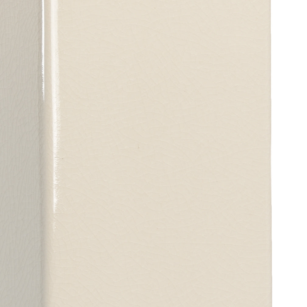 Becker Vase Lamp - Cream body detail