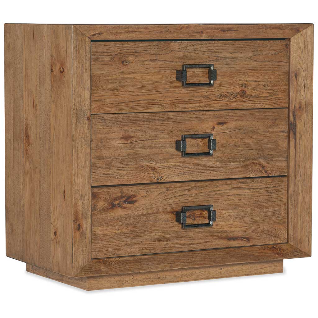Big Sky 3-Drawer Nightstand