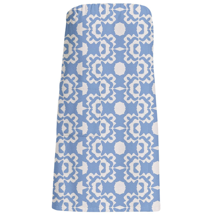 Aspen Chambray Bath Wrap has an elastic top and Velcro closure