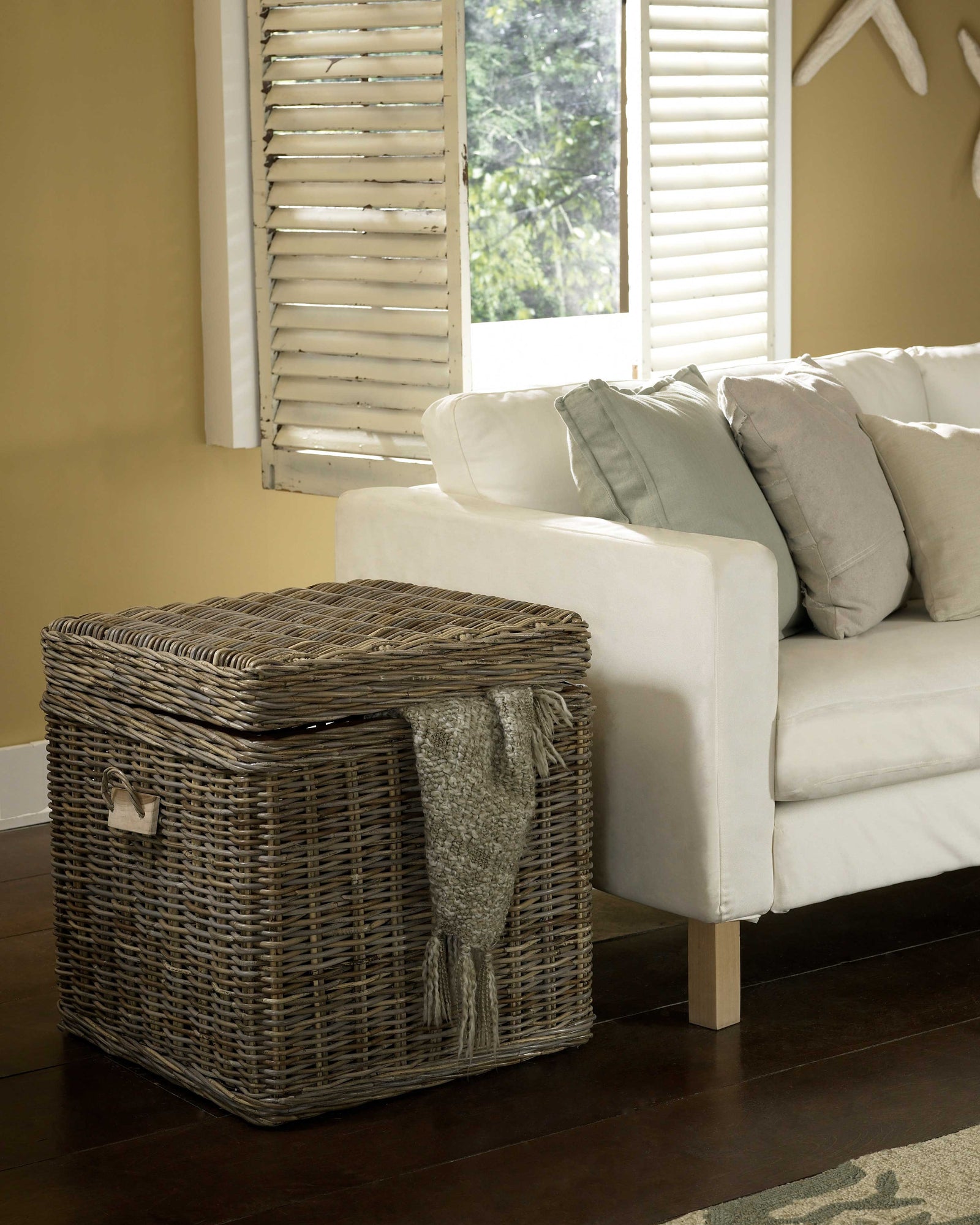 Kubu End Table Trunk from Padma's Plantation Lifestyle image