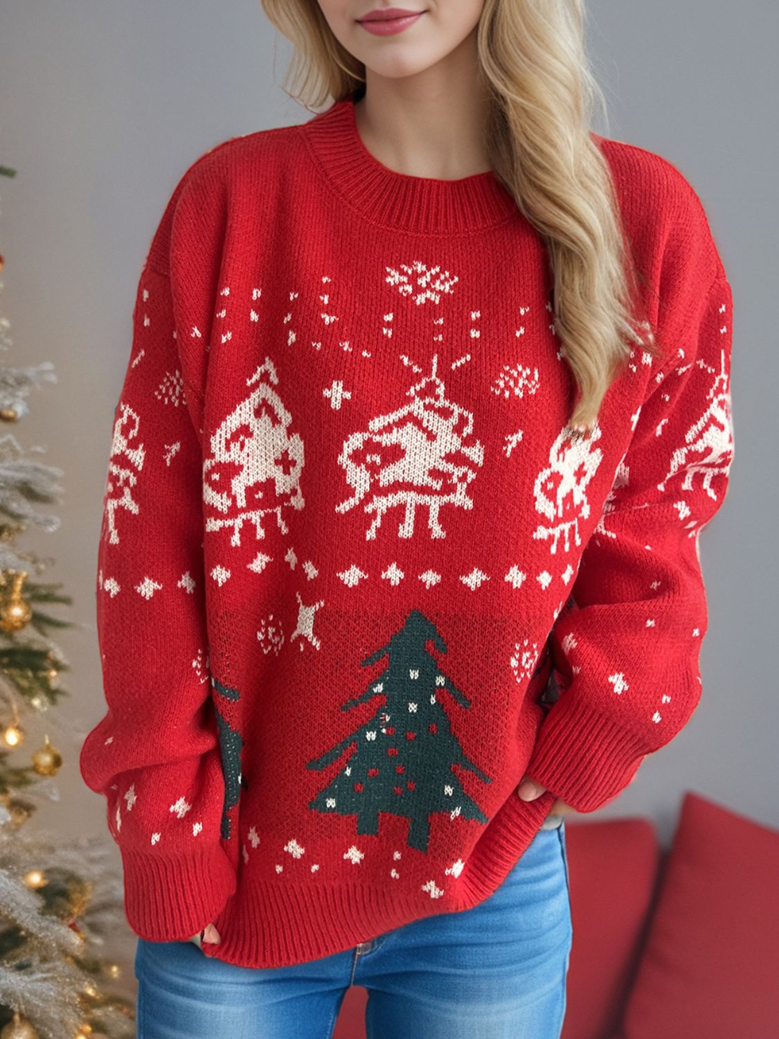 Christmas Element Round Neck Long Sleeve Sweater in scarlet