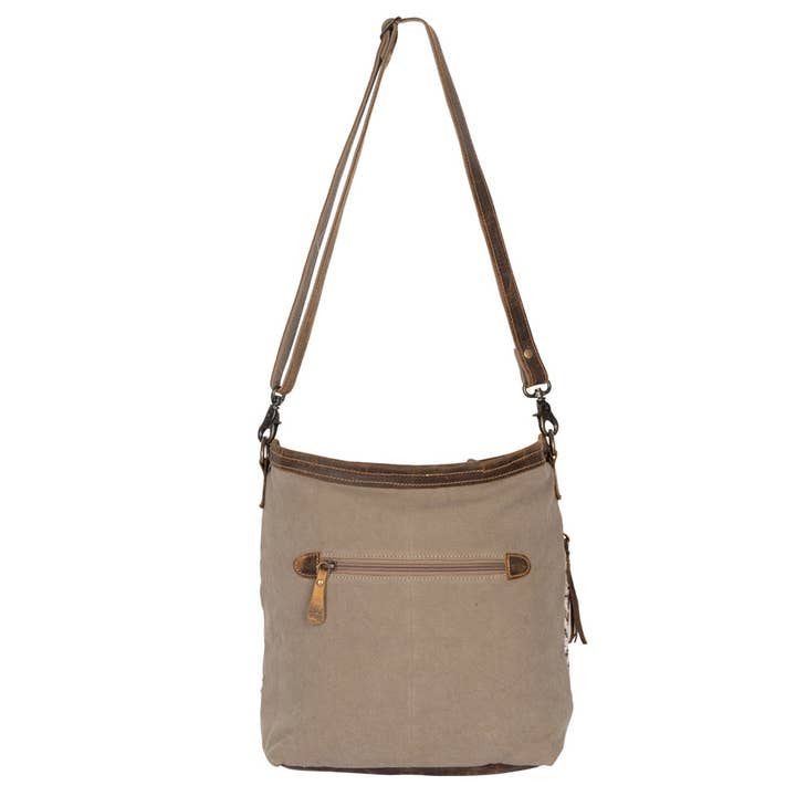 Blending Taste Shoulder Bag backside view, exterior zipper pocket