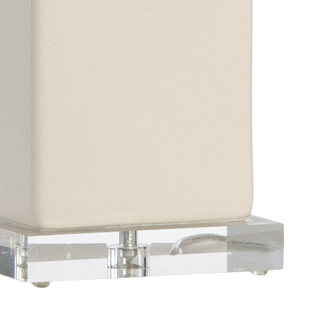 Becker Vase Lamp - Cream base detail