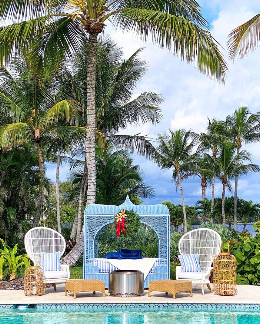 Harbour Island Lantern-Large complements a variety of outdoor decor.