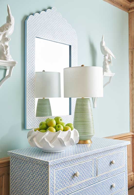 Hive Lamp - Green in lifestyle setting