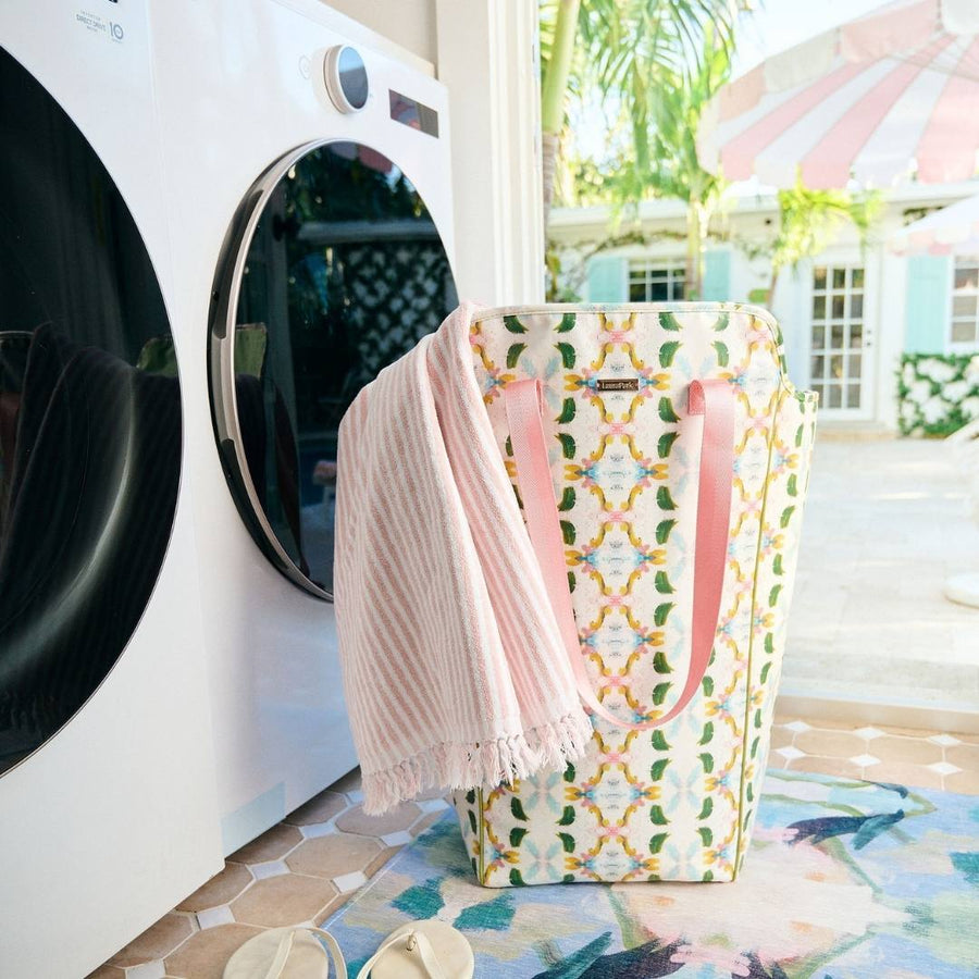 Dogwood Laundry Bag is roomy and lighweight