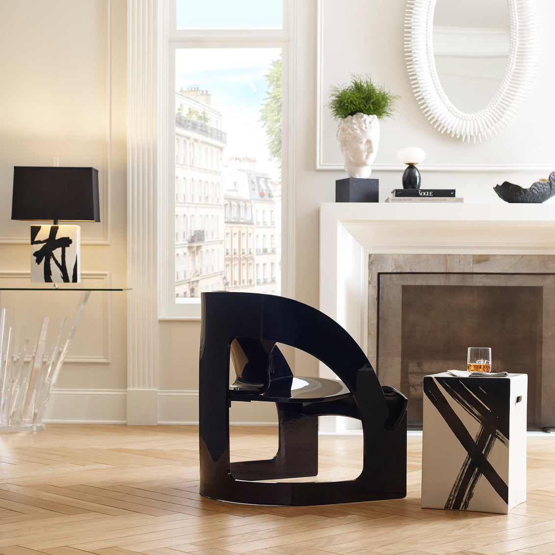 Lucius Mirror - White is the perfect complement in a modern setting