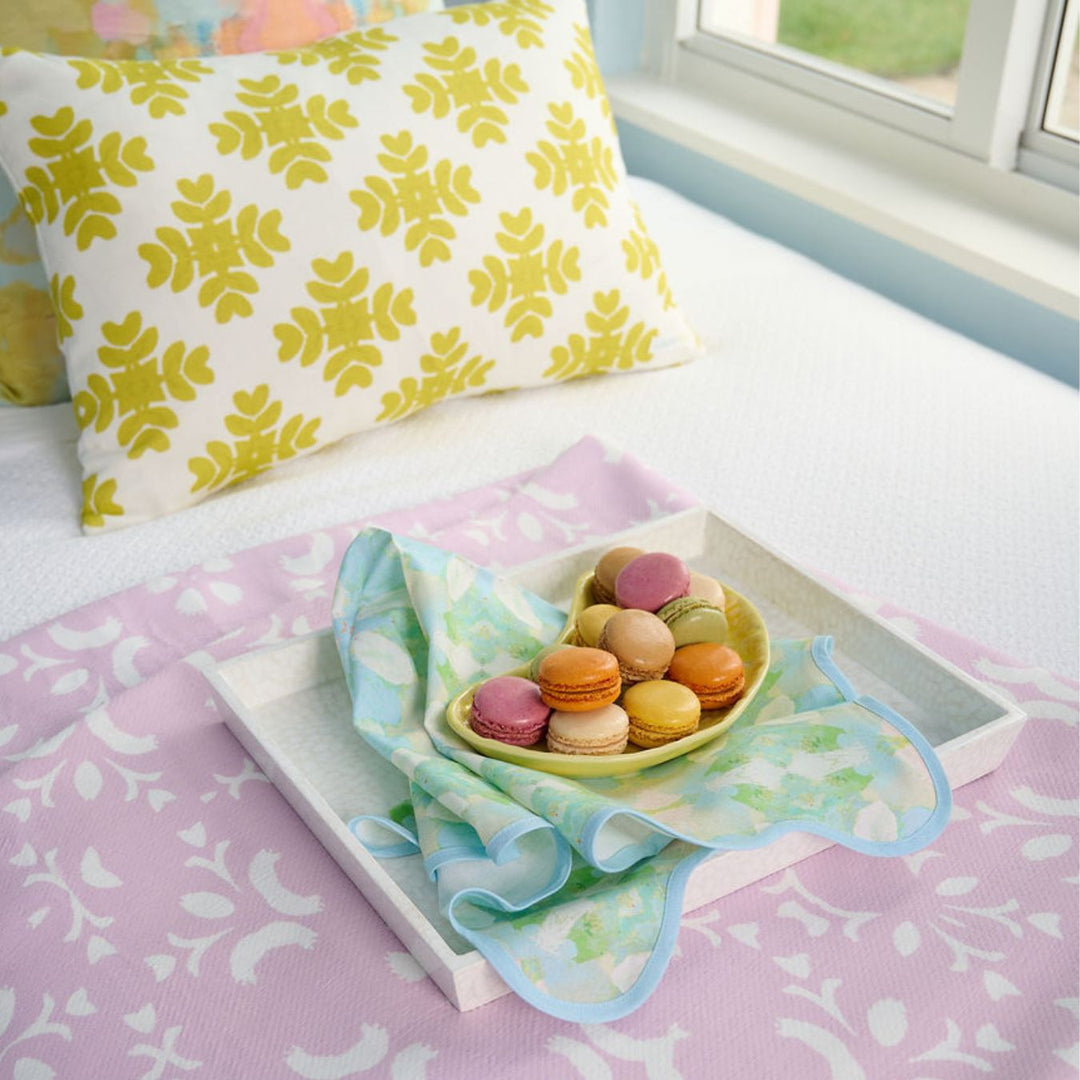 Elephant Falls Scalloped Dinner Napkins