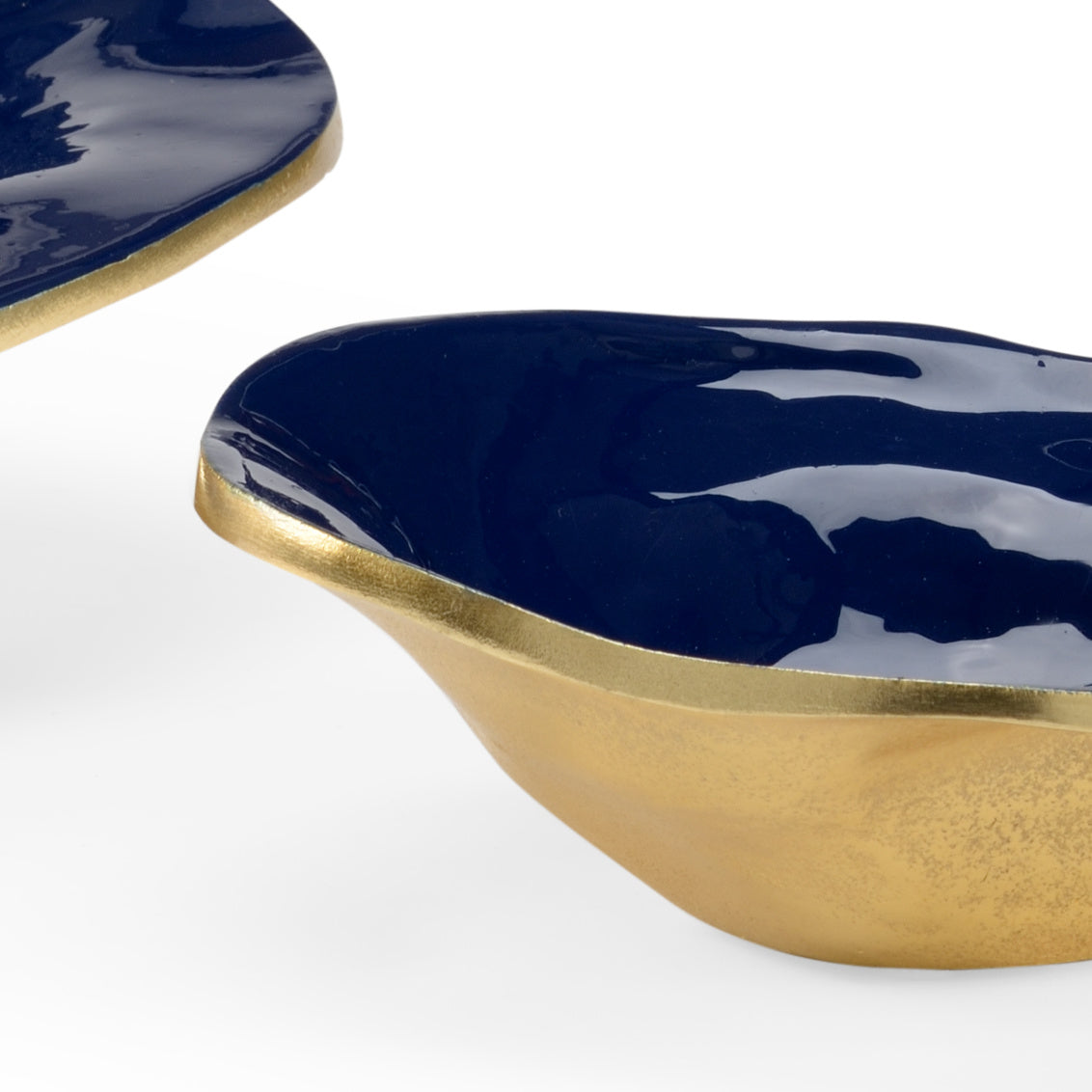Waving Edge Blue Bowls - Set of 2 detail