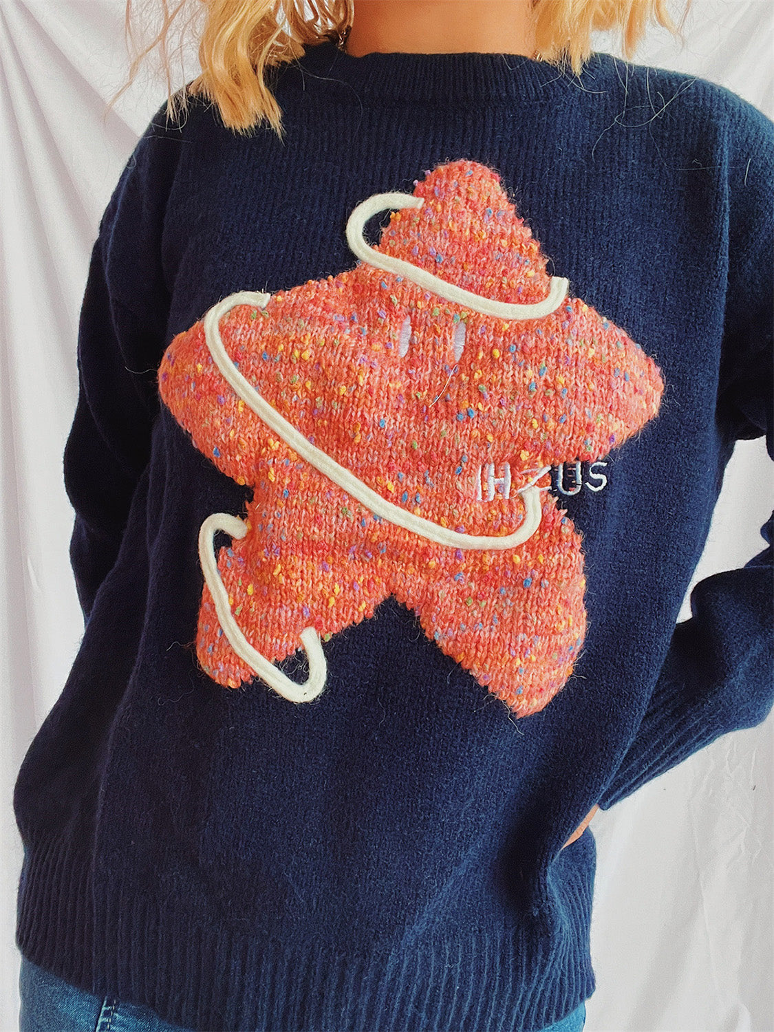 Contrast Star Round Neck Long Sleeve Sweater in indigo