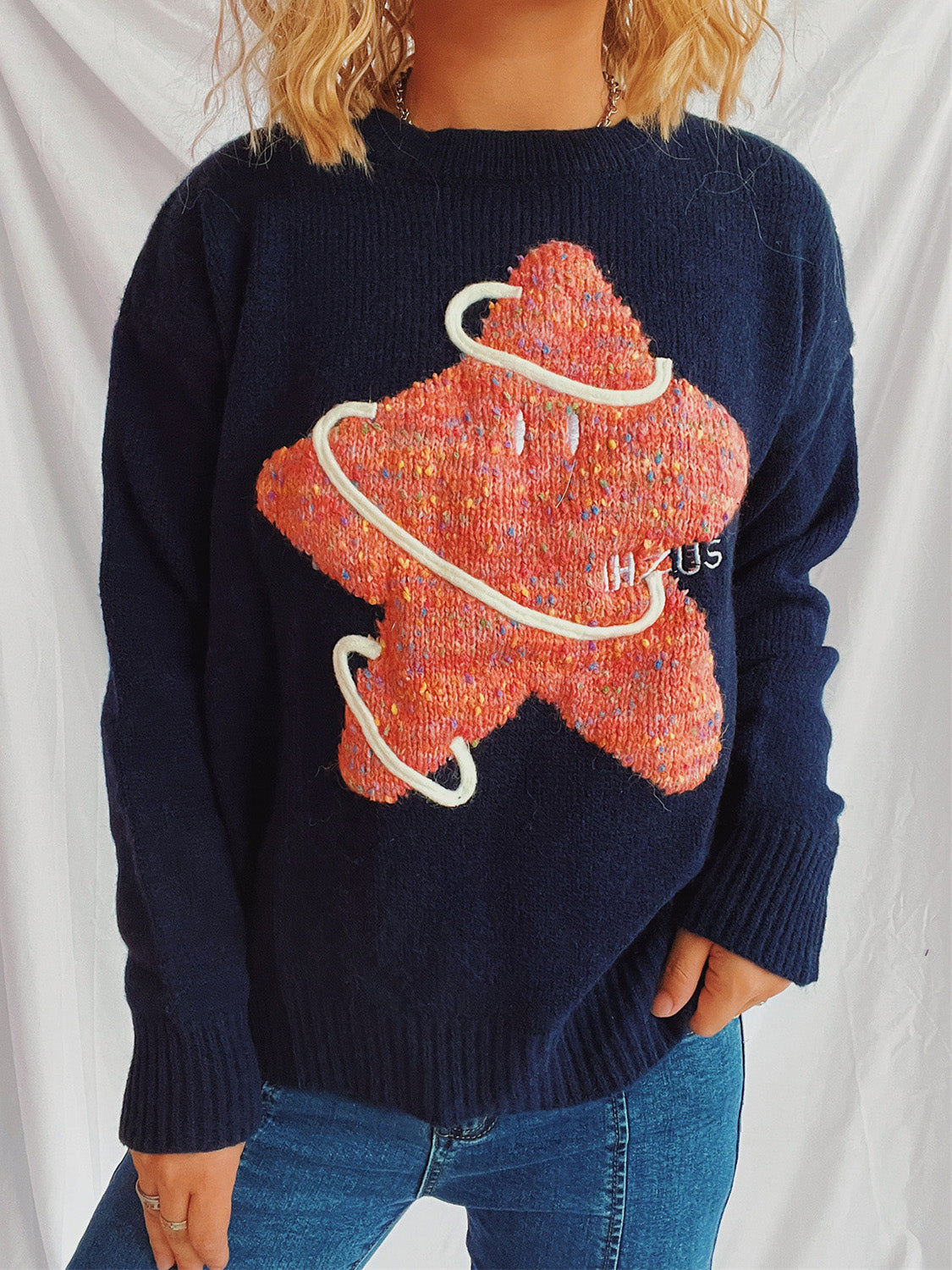 Contrast Star Round Neck Long Sleeve Sweater in indigo