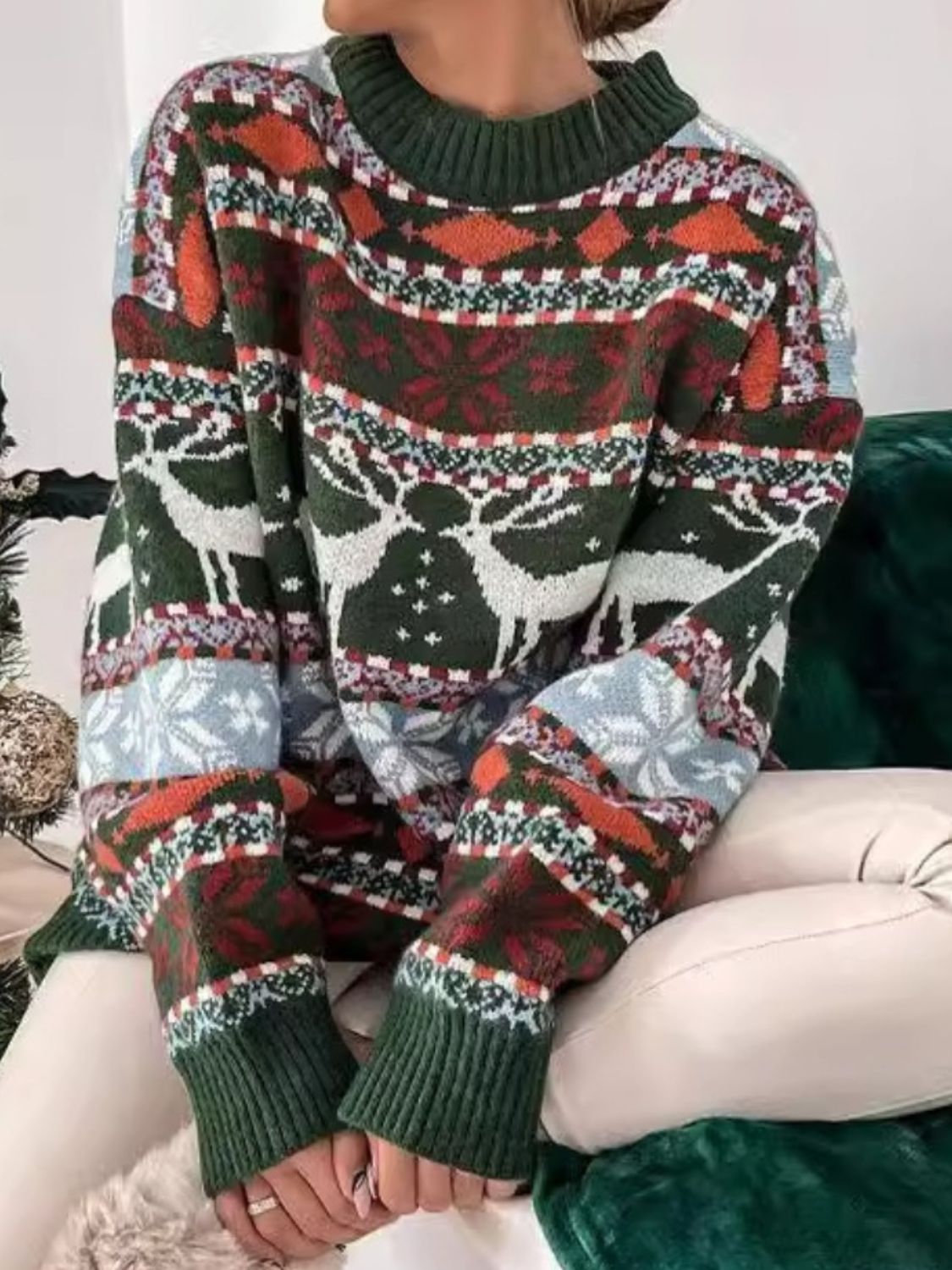 Geometric Round Neck Dropped Shoulder Sweater in green