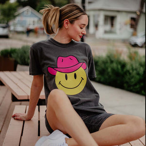 Cowboy Happy Face Western T-Shirt in Pepper