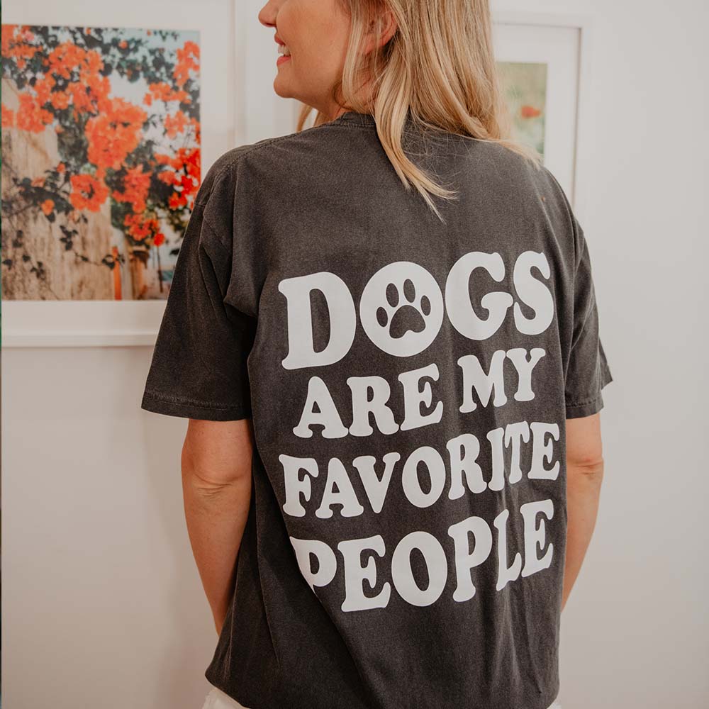 Dogs Are My Favorite People T-Shirt in pepper color